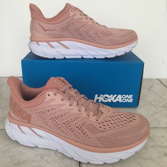 hoka misty rose